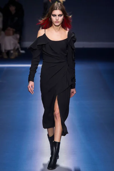 Look 36